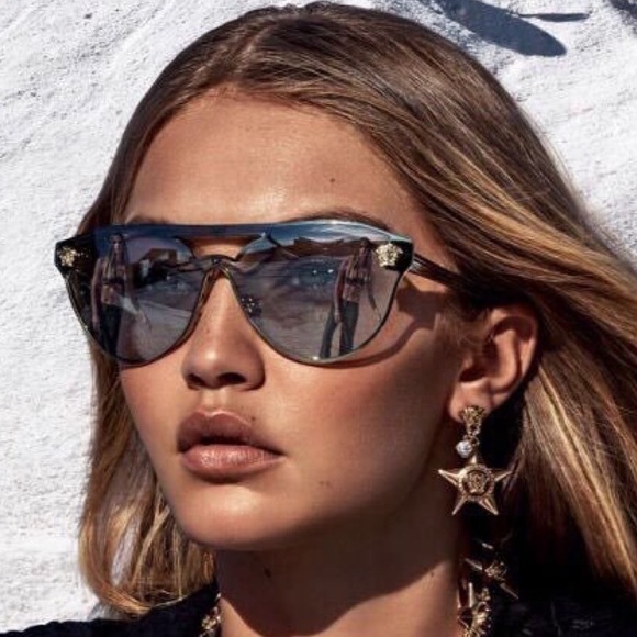 Versace Accessories - Versace mirrored Medusa sunglasses light blue